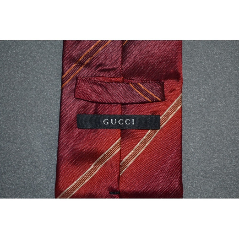 Gucci Burgundy / Red Repp Tie Silk Necktie Business